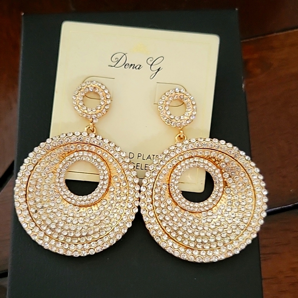 Bling Bling..Great earrings gold plated...NWT
